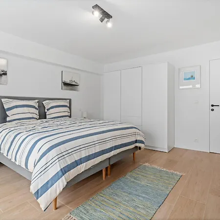 Splendid Two-Bedroom Flat Frontal Seaview - 